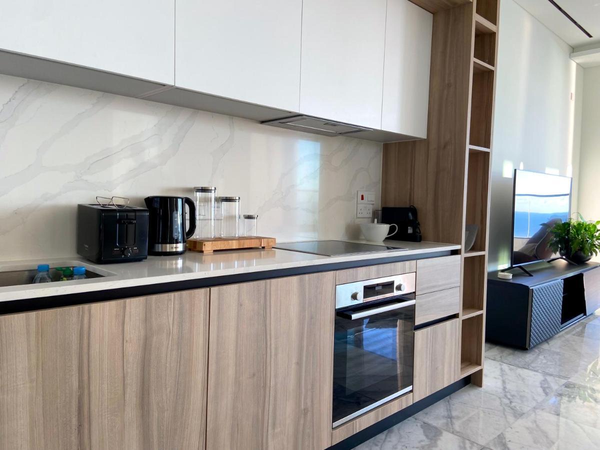 Luxury Private Apartments - Limassol Ngoại thất bức ảnh